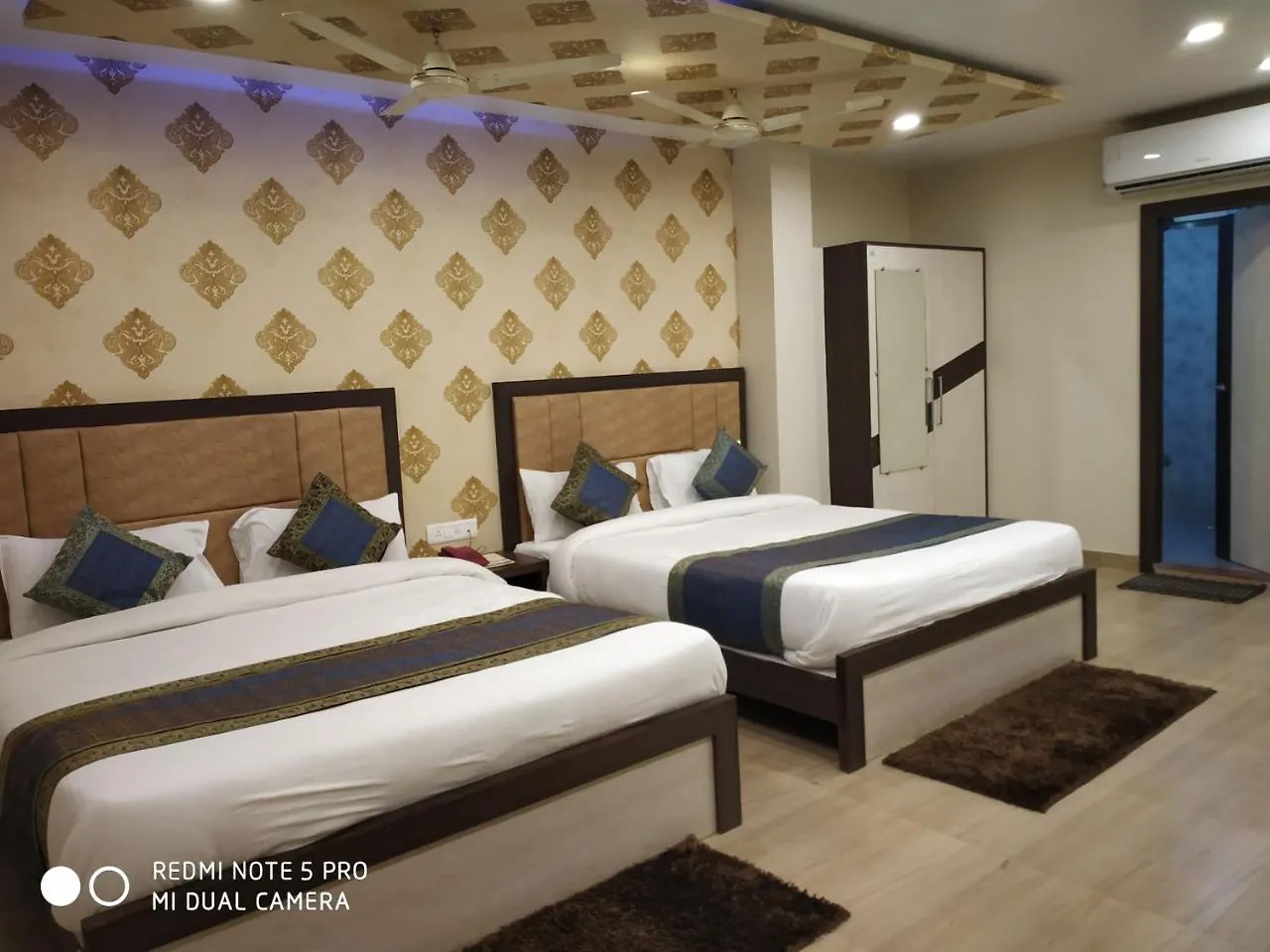Hotel Aadesh Palace Varanasi 3*,  Índia